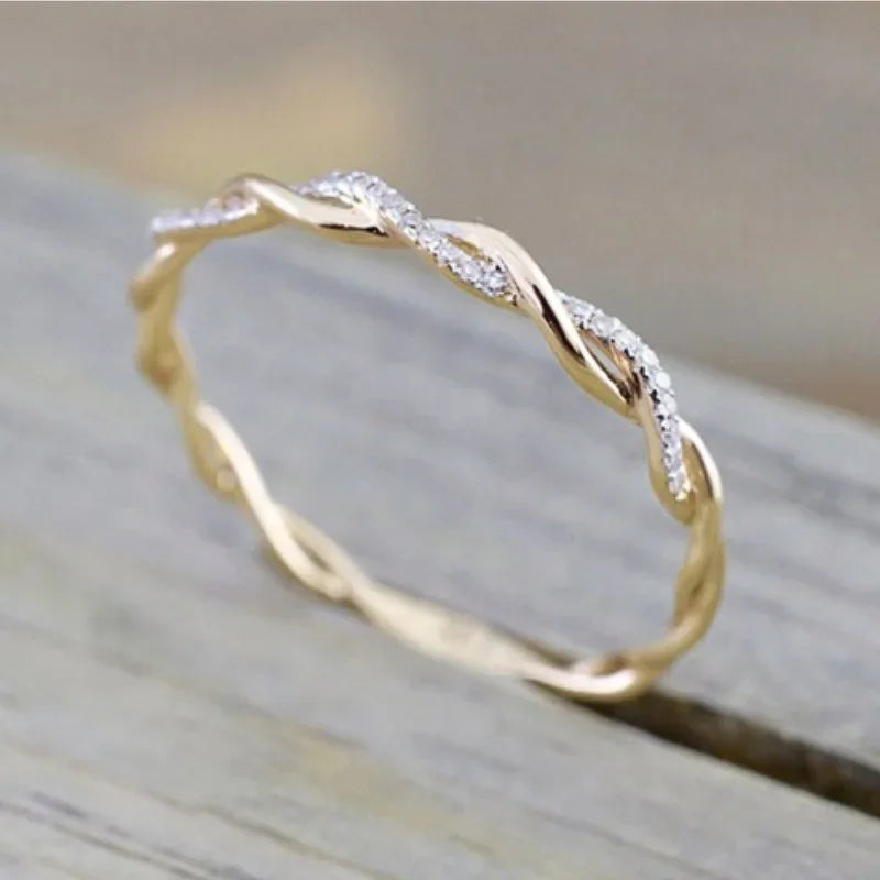 Women's Twist Ring