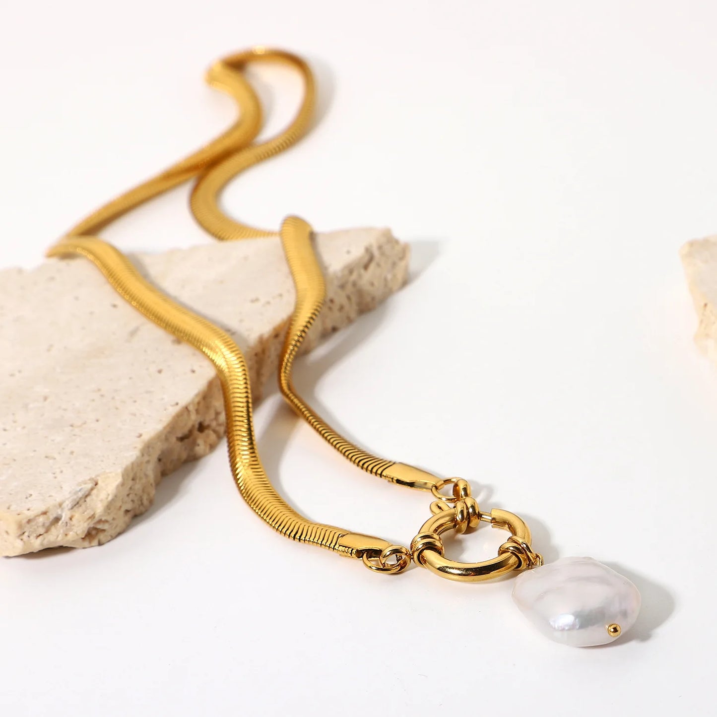 Vintage 18K Gold Plated Waterproof Pearl Pendant Necklace
